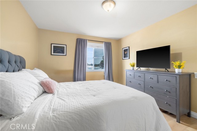 3605 E Anaheim Street, Long Beach CA: https://media.crmls.org/medias/588d12f2-92ee-48b6-b396-2206b21c0994.jpg