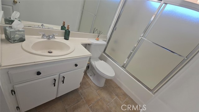 Detail Gallery Image 19 of 35 For 10387 Crossing Green Cir, Moreno Valley,  CA 92557 - 4 Beds | 2/1 Baths