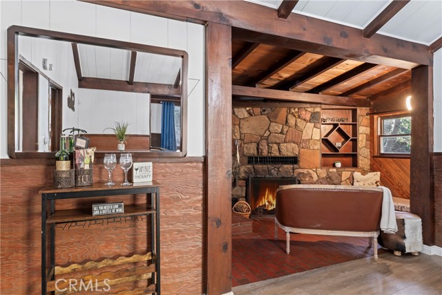407 Dart Canyon Road, Crestline CA: https://media.crmls.org/medias/588f7559-32b5-40c8-bbda-3d135585bfe2.jpg