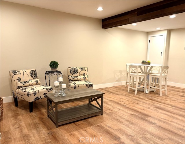 Detail Gallery Image 10 of 24 For 18195 Canyon Ct, Fountain Valley,  CA 92708 - 3 Beds | 2/1 Baths