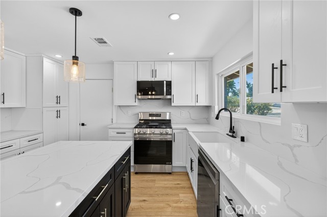 Image 11 of 32 For 1182 El Monte