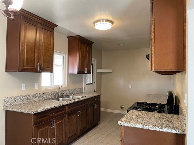 2359 Kathryn Avenue, Pomona CA: https://media.crmls.org/medias/58902746-4605-41fb-91a6-cd30c91db319.jpg
