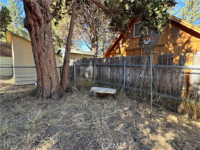 Detail Gallery Image 22 of 36 For 717 E Meadow Ln, Big Bear City,  CA 92314 - 2 Beds | 2 Baths