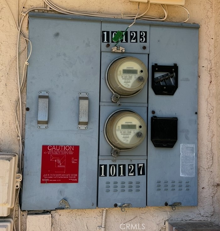 https://media.crmls.org/medias/58912850-a758-4220-89b9-8e8790a4b0cb.jpg?preset=X-Large