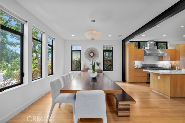 Detail Gallery Image 8 of 51 For 1635 19th St, Manhattan Beach,  CA 90266 - 6 Beds | 4 Baths