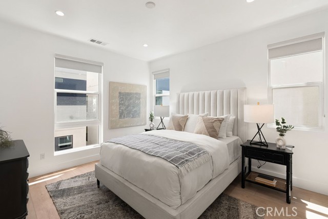 608 Malibu, Costa Mesa CA: https://media.crmls.org/medias/58918296-8a04-4a5e-9421-0dbdd1328062.jpg