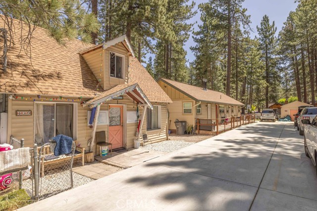Detail Gallery Image 1 of 45 For 439 Jeffries Rd, Big Bear Lake,  CA 92315 - – Beds | – Baths