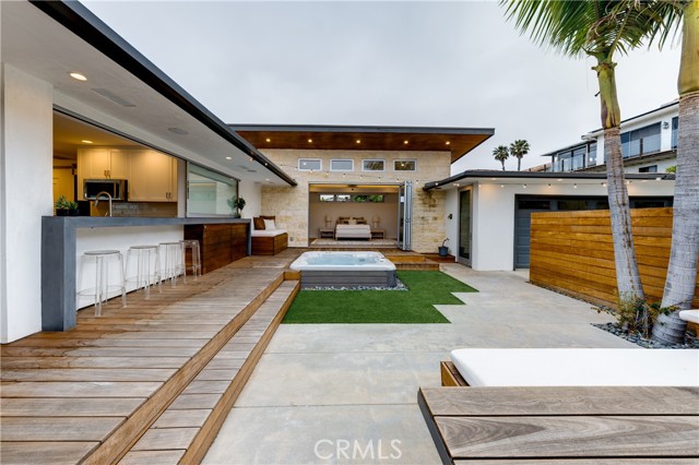 1806 Calle Leticia, San Clemente CA: https://media.crmls.org/medias/58930c24-50bb-471f-a9a0-e9ca1128f587.jpg