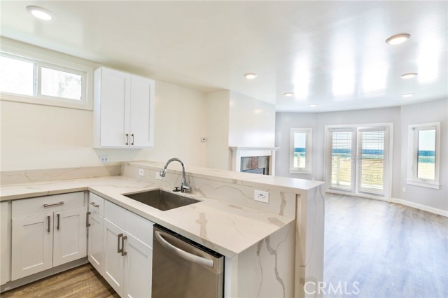 1836 The Strand, Hermosa Beach CA: https://media.crmls.org/medias/58935d58-d508-4cd1-b232-e56b36dd0e65.jpg
