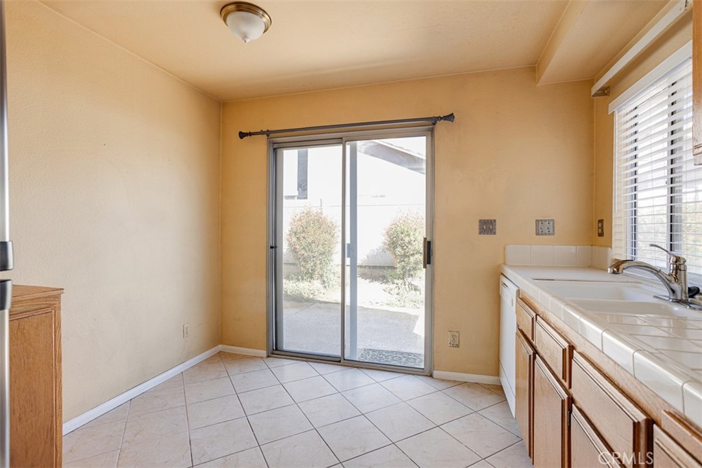 MLS #CV25228519 image #12