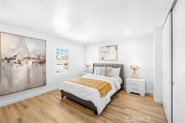 20 Grant, Irvine CA: https://media.crmls.org/medias/58939af6-0ef1-4699-844c-d6c266ea967f.jpg