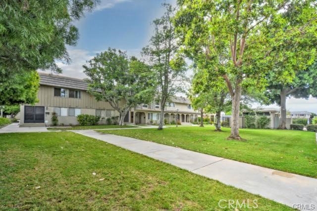 Image 24 of 25 For 4555 Larwin  