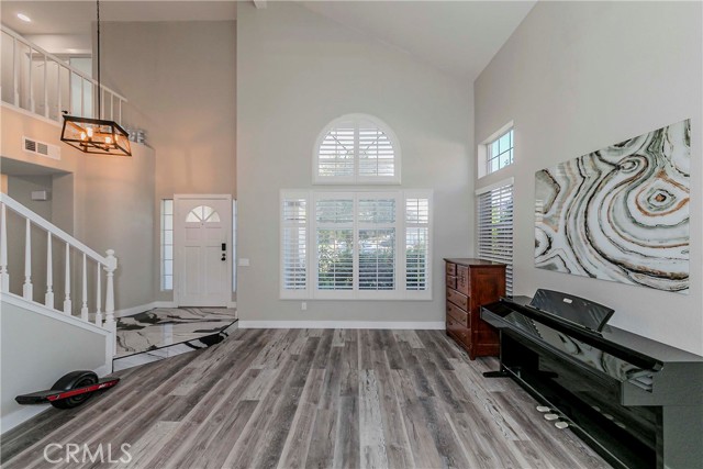 Detail Gallery Image 19 of 67 For 16396 High Bluff Ct, Riverside,  CA 92503 - 4 Beds | 3 Baths