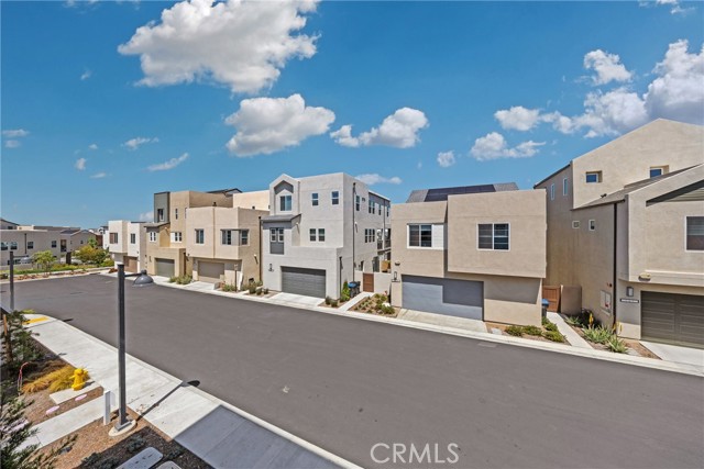 251 Tank, Irvine CA: https://media.crmls.org/medias/58962fad-015e-489f-b9c0-0f4eba922287.jpg
