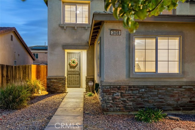 Detail Gallery Image 5 of 48 For 3408 Gemstone, Rosamond,  CA 93560 - 5 Beds | 3 Baths