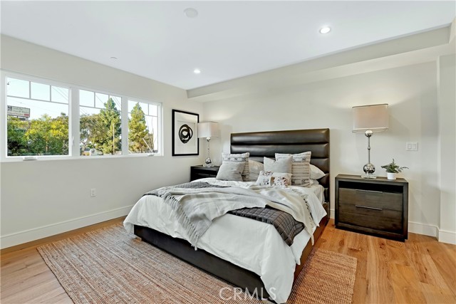 534 Elena Avenue, Redondo Beach, California 90277, 4 Bedrooms Bedrooms, ,4 BathroomsBathrooms,Residential,Sold,Elena,SB22236938