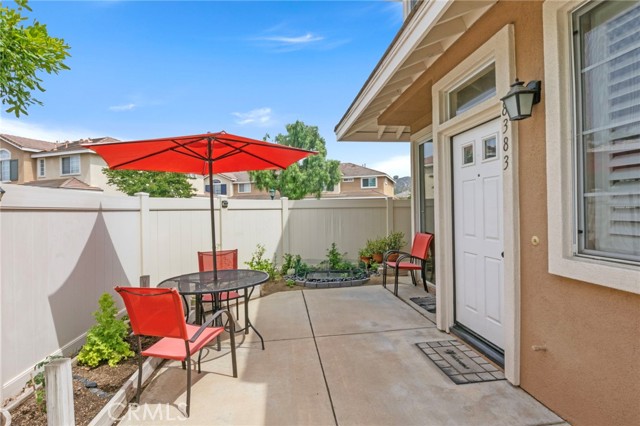 8383 E Arrowhead Way, Anaheim Hills CA: https://media.crmls.org/medias/589829aa-030c-4a9a-a3c9-62986064cec5.jpg