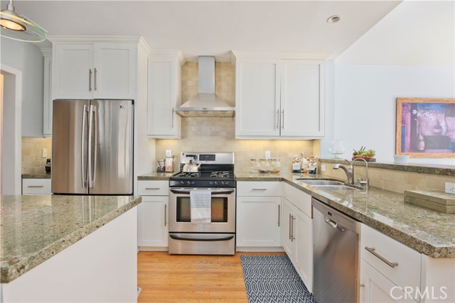 13964 Peach Grove Street, Sherman Oaks CA: https://media.crmls.org/medias/58989da4-5b6b-4844-822f-151b91226bed.jpg