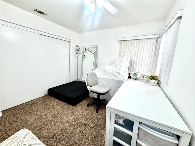 12733 Appian Avenue, Victorville CA: https://media.crmls.org/medias/589905bb-374c-4626-83ee-8336edf85088.jpg