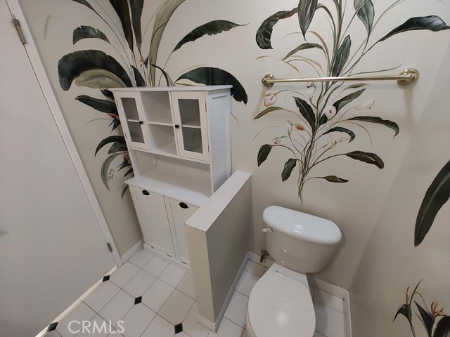 1888 Greenfield Avenue, Los Angeles CA: https://media.crmls.org/medias/5899224a-0d81-4a30-adde-8134ef03f75d.jpg