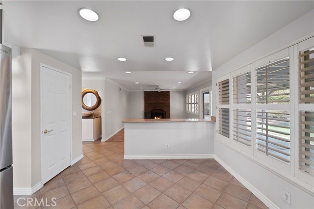 Detail Gallery Image 11 of 46 For 1791 Greenview, Corona,  CA 92878 - 4 Beds | 3 Baths