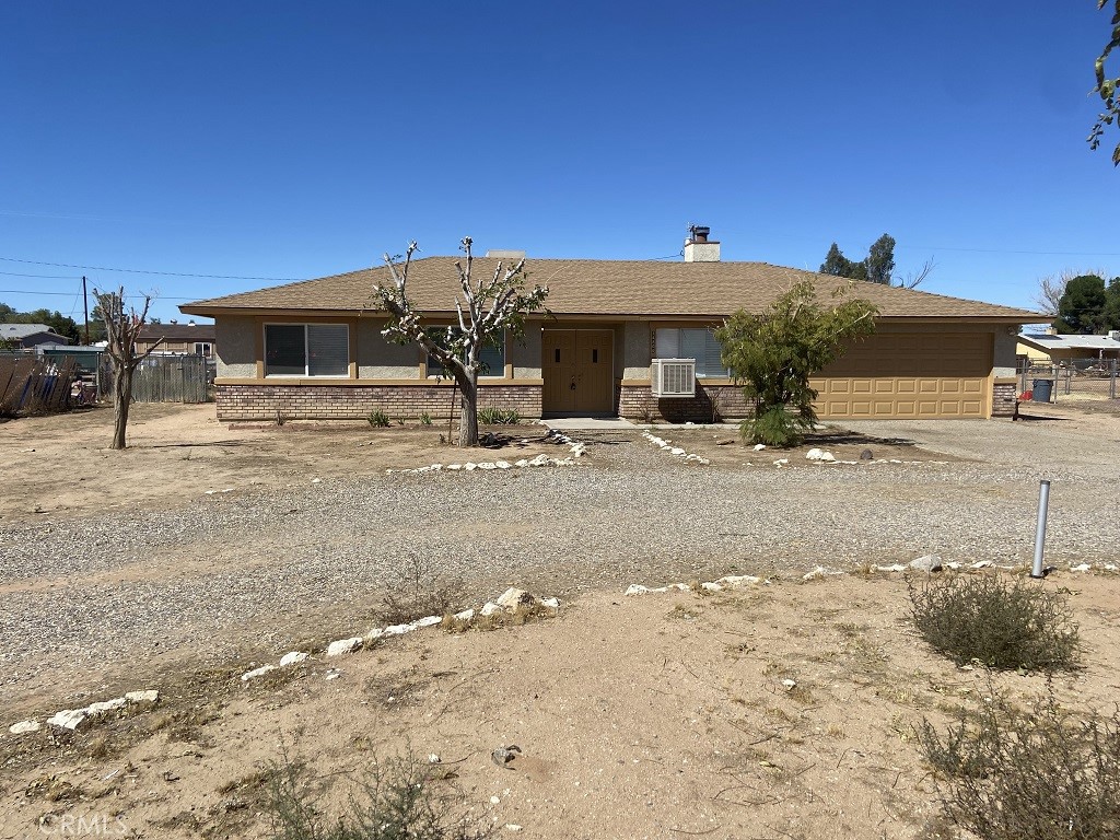 14806 Central Road, Apple Valley, CA 92307