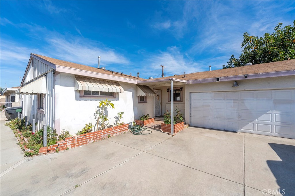 300 N Brookhurst Street, Anaheim, CA 92801