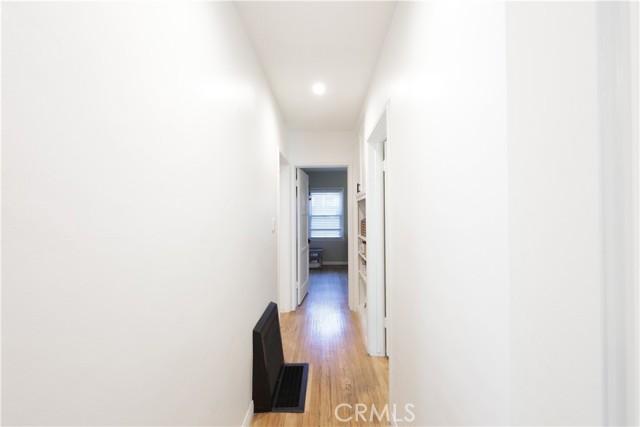 Detail Gallery Image 11 of 50 For 1238 N Kenwood, Burbank,  CA 91505 - – Beds | – Baths