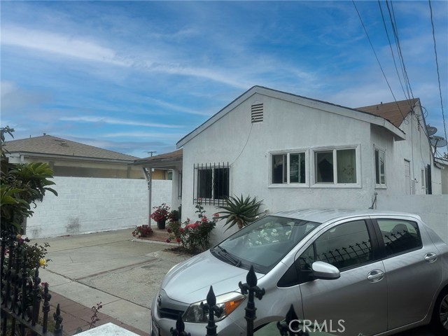 3743 W 112th Street, Inglewood CA: https://media.crmls.org/medias/589b0838-851a-4dc4-a045-25f7ead37a8b.jpg