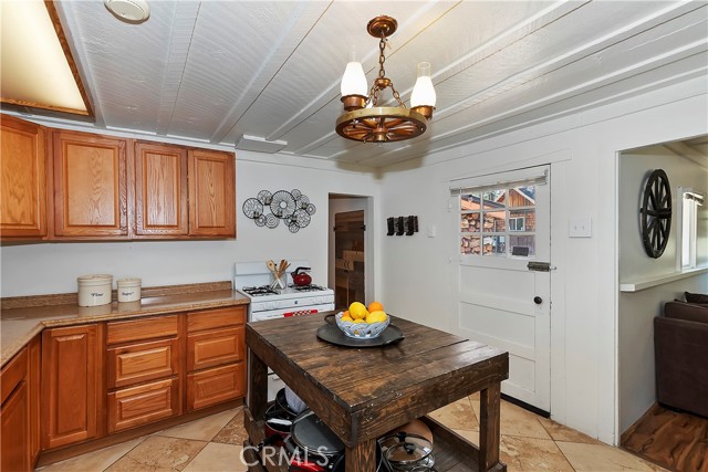 Detail Gallery Image 22 of 59 For 746 Talmadge Rd, Big Bear Lake,  CA 92315 - 3 Beds | 2/1 Baths