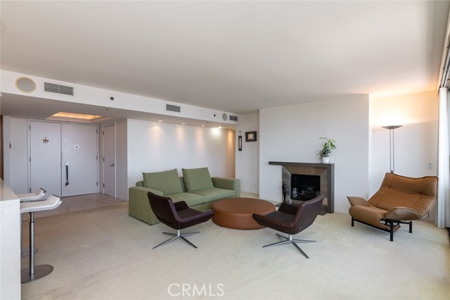 222 Monterey Road, Glendale CA: https://media.crmls.org/medias/589b6675-b78c-46d0-ac4b-6007d12d3a26.jpg