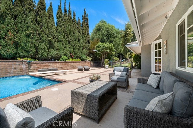 Detail Gallery Image 29 of 53 For 12261 Browning Ave, North Tustin,  CA 92705 - 5 Beds | 4/1 Baths