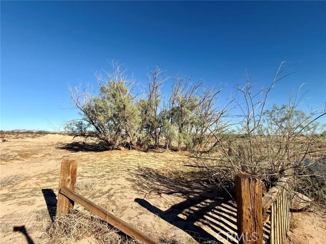 Detail Gallery Image 11 of 12 For 32467 Lakeview, Newberry Springs,  CA 92365 - – Beds | – Baths