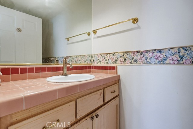 Detail Gallery Image 33 of 68 For 7114 Wyngate St, Tujunga,  CA 91042 - 3 Beds | 2/1 Baths