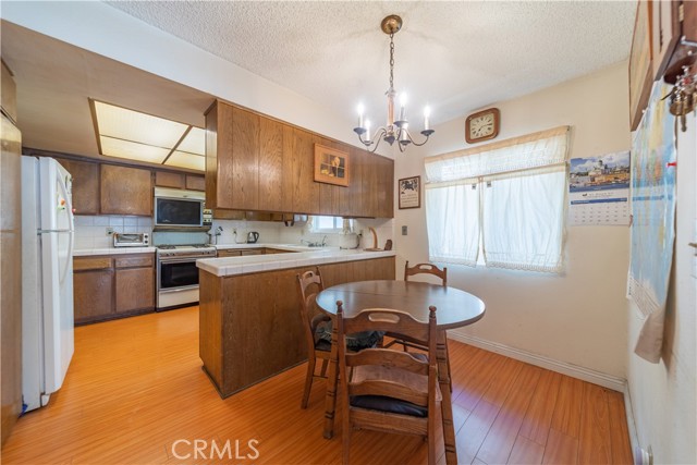 Detail Gallery Image 13 of 33 For 1344 5th St #16,  Glendale,  CA 91201 - 3 Beds | 2 Baths