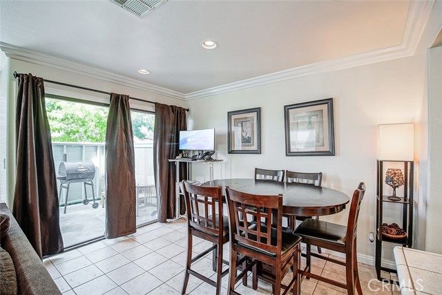 Detail Gallery Image 14 of 54 For 27123 Crossglade Ave #4,  Canyon Country,  CA 91351 - 2 Beds | 2 Baths