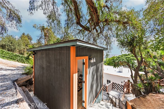 3135 Minnesota Street, Los Angeles CA: https://media.crmls.org/medias/58a26879-5092-40d9-ae20-778fdb803b65.jpg
