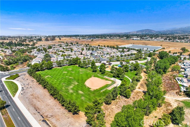 31 Newburn Court, Beaumont CA: https://media.crmls.org/medias/58a36bff-dba2-4d02-8fb9-d9408e69479d.jpg