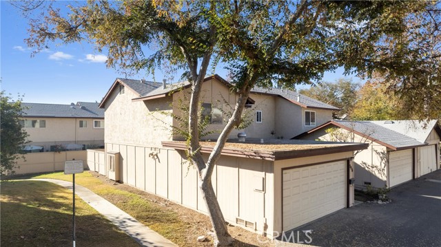 Detail Gallery Image 4 of 28 For 346 W Indian Dunes Ln, Azusa,  CA 91702 - 3 Beds | 2/1 Baths