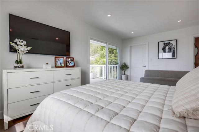 605 E Avenida San Juan, San Clemente CA: https://media.crmls.org/medias/58a4b13b-5152-4b02-9f95-1b8117599f1f.jpg