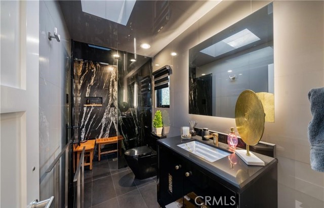 Detail Gallery Image 25 of 56 For 1020 White Sails, Corona Del Mar,  CA 92625 - 3 Beds | 3 Baths