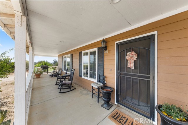 24450 Malaga Road, Menifee CA: https://media.crmls.org/medias/58a5bb5e-0df2-447b-b745-5b764a4c007d.jpg