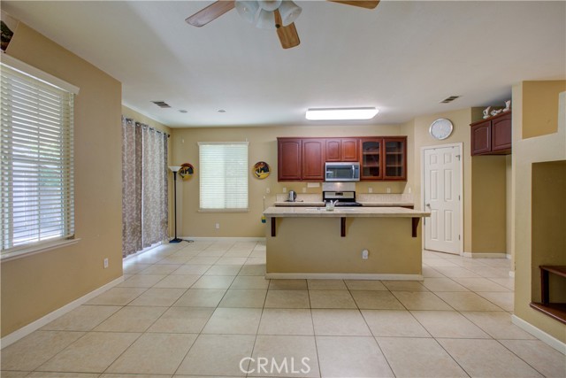 Detail Gallery Image 13 of 55 For 1492 Antioch Ct, Merced,  CA 95348 - 5 Beds | 2/1 Baths