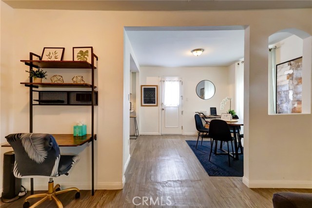 Detail Gallery Image 13 of 42 For 710 Larch St #1/2,  Inglewood,  CA 90301 - 1 Beds | 1 Baths