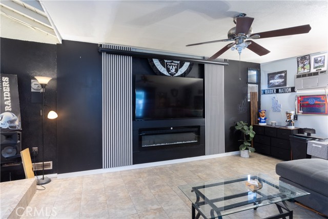 Detail Gallery Image 15 of 28 For 7412 Lindsey Ave., Pico Rivera,  CA 90660 - 2 Beds | 1 Baths