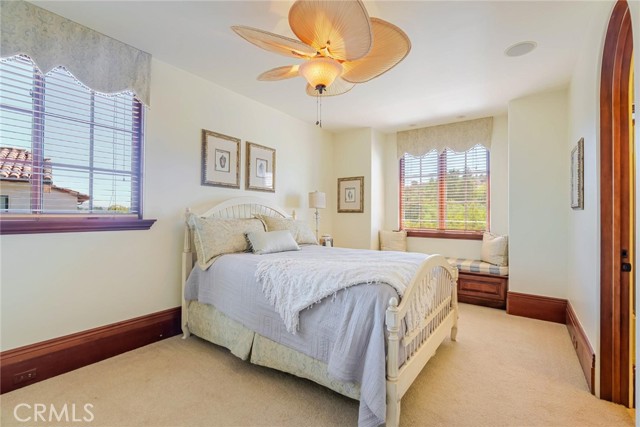 Image 41 of 74 For 25532 Oak Meadow Drive