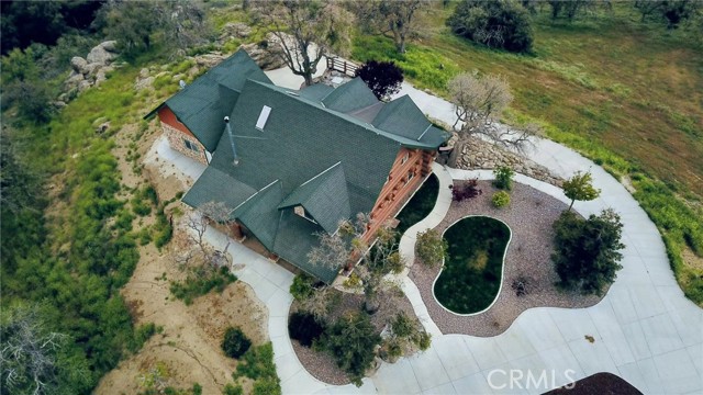 Detail Gallery Image 3 of 18 For 15956 High Gun Dr, Tehachapi,  CA 93561 - 4 Beds | 2/1 Baths