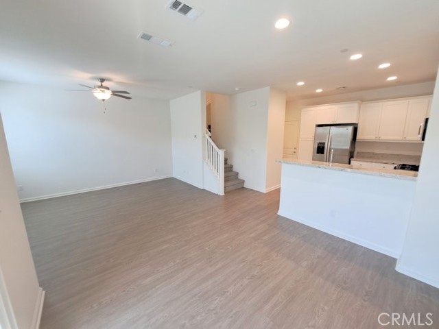 41978 Ornella, Murrieta CA: https://media.crmls.org/medias/58a6b3eb-5856-4291-9cdb-2ed9413804be.jpg