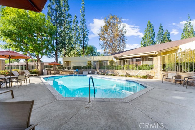 Detail Gallery Image 60 of 68 For 2544 Park Lake, Santa Ana,  CA 92705 - 2 Beds | 2 Baths