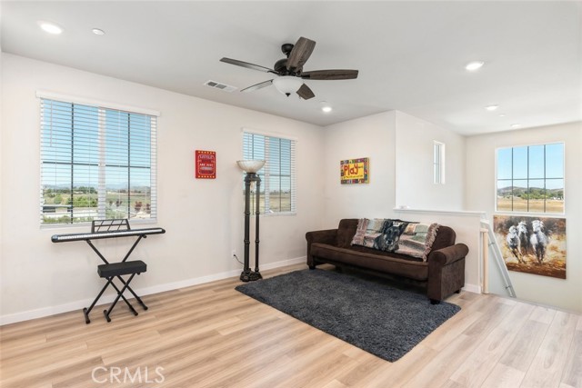 32762 Forgecroft Street, Menifee CA: https://media.crmls.org/medias/58a6fe43-e75d-45e0-aedd-dde963cadf37.jpg